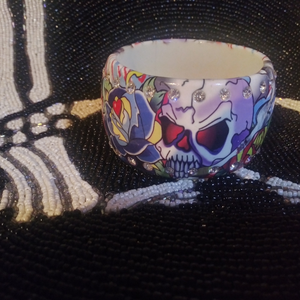 Skull bracelet